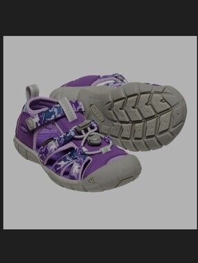 KEEN Seacamp II Closed Toe Sandals Kids size 3/EU 35,Girls
